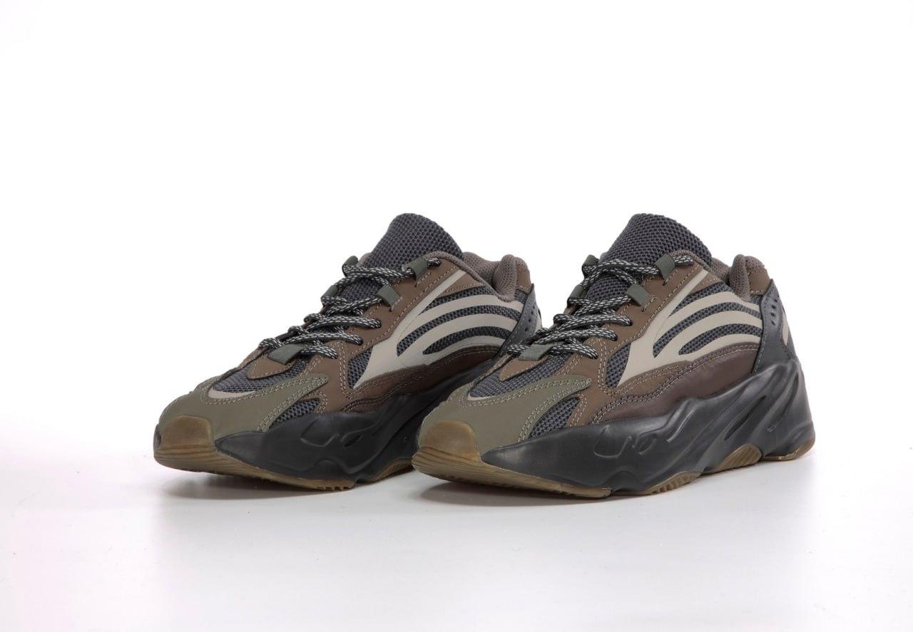 Кроссовки Adidas Yeezy 700 v2 | Мужские кроссовки | Адидас демисезонные - фото 1 - id-p2161564943