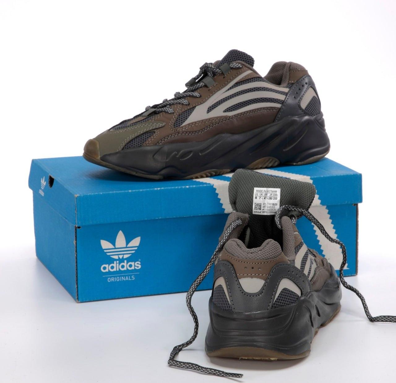 Кроссовки Adidas Yeezy 700 v2 | Мужские кроссовки | Адидас демисезонные - фото 5 - id-p2161564943