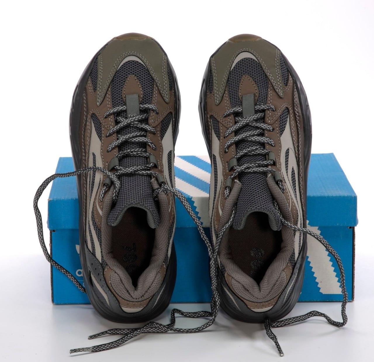 Кроссовки Adidas Yeezy 700 v2 | Мужские кроссовки | Адидас демисезонные - фото 7 - id-p2161564943