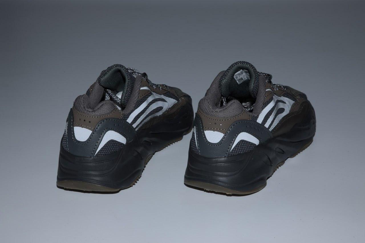 Кроссовки Adidas Yeezy 700 v2 | Мужские кроссовки | Адидас демисезонные - фото 9 - id-p2161564943