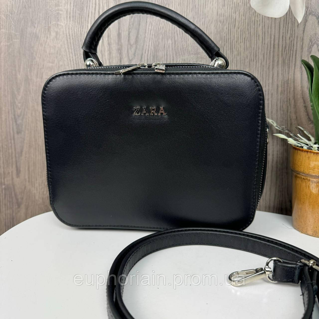 Женская кожаная мини сумочка стиль Zara, каркасная сумка Зара черная натуральная кожа Отличное качество - фото 4 - id-p2161478644