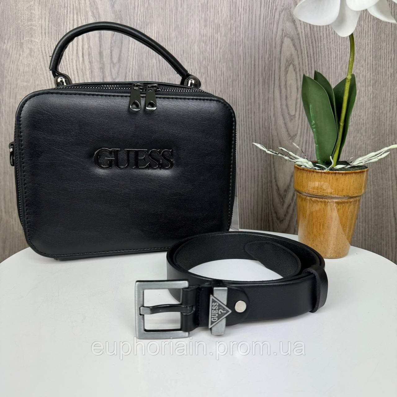 Набор женская сумочка клатч стиль Гесс мини сумка + кожаный женский ремень стиль Guess Отличное качество - фото 2 - id-p2161478648