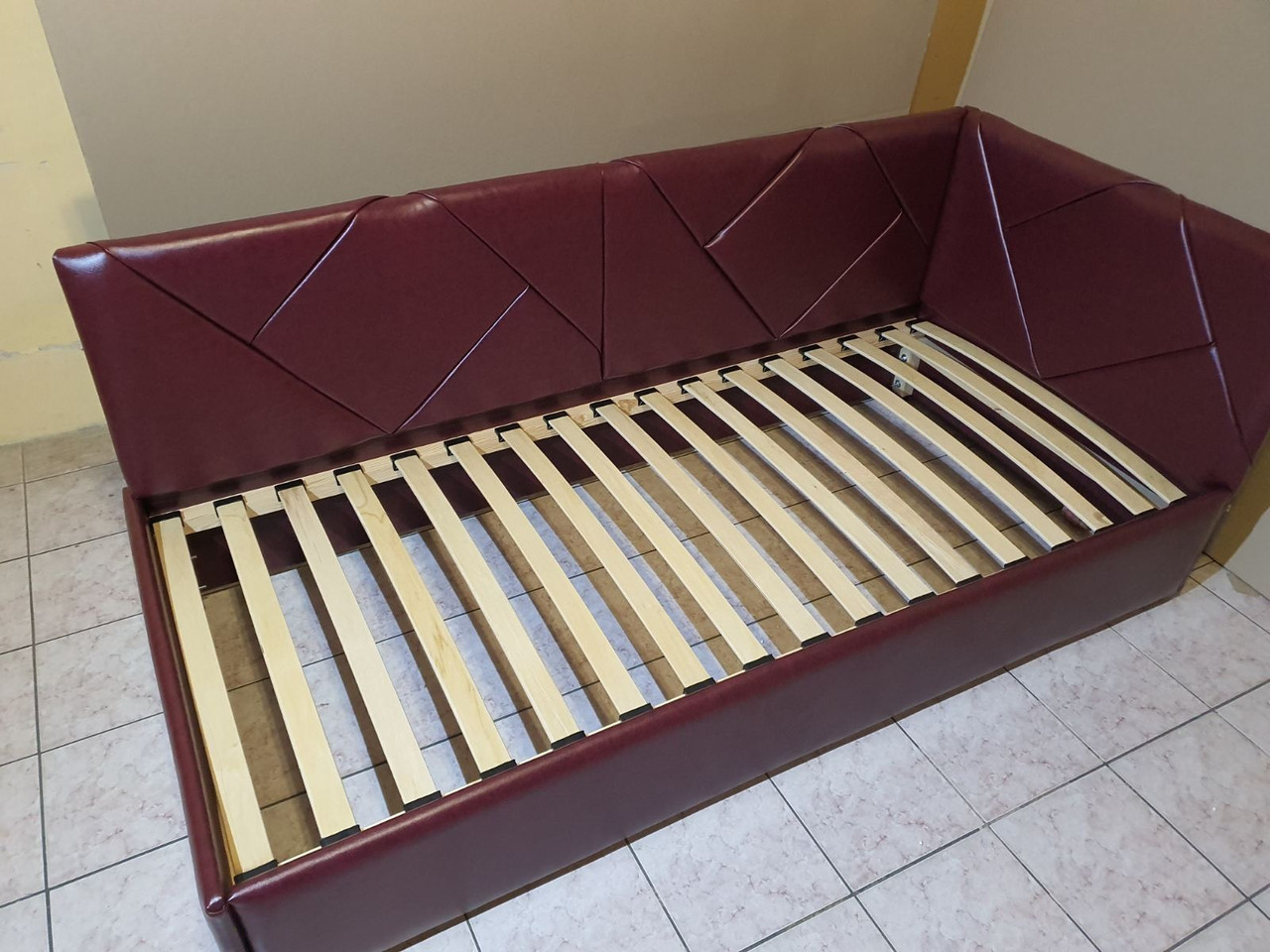 Кровать-диван BNB BaileysDesign с подъемным механизмом каркас металл 120x190 бордовый z114-2024 - фото 4 - id-p2163138971