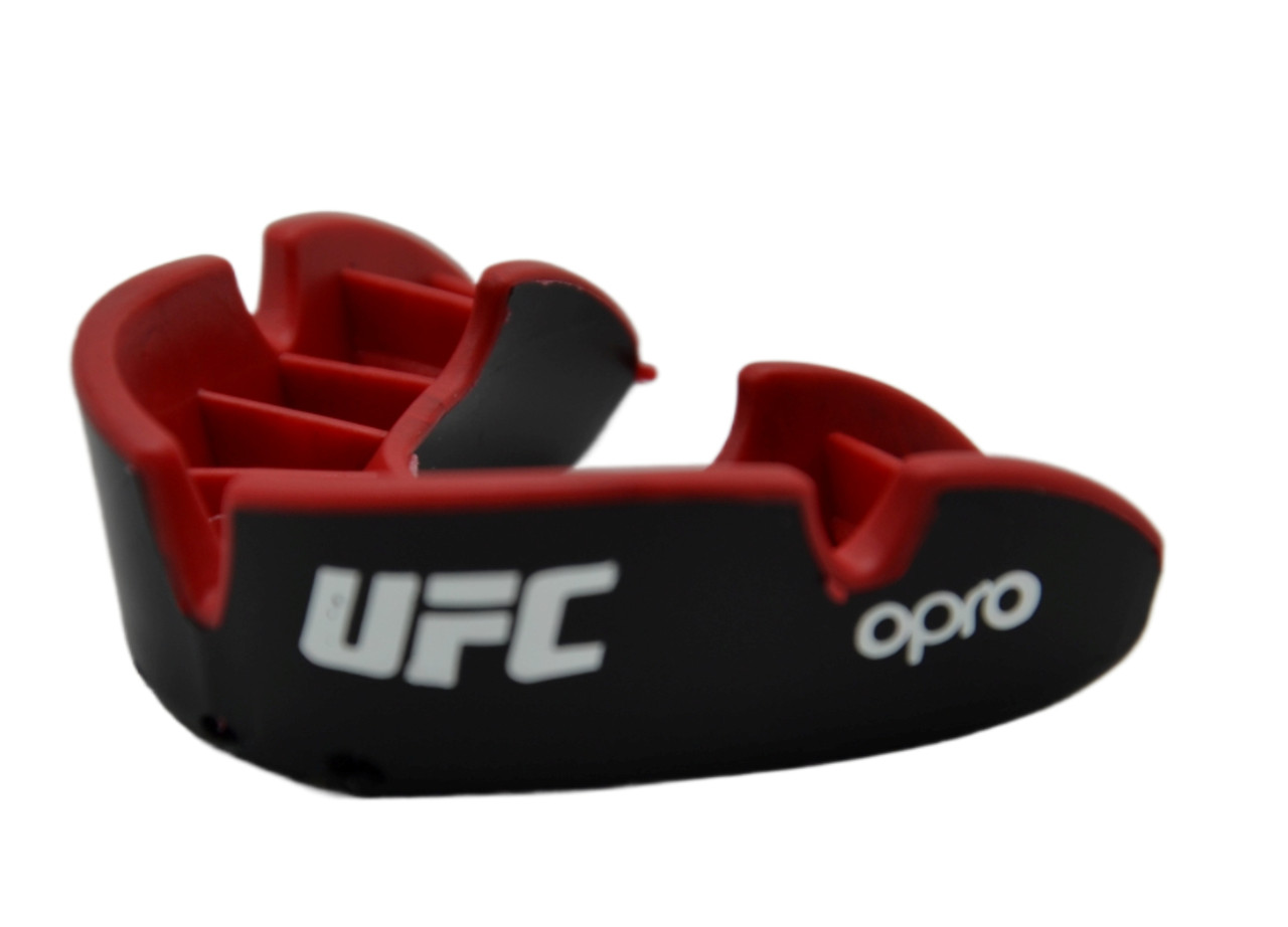 Капа OPRO Silver UFC детская (возраст до 11) Black/Red (ufc.102515001) htp топ - фото 6 - id-p2161670566