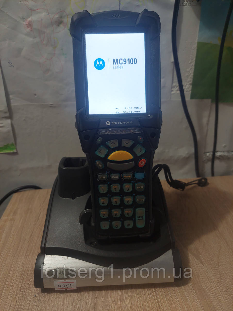 Б/У Терминал сбора данных Motorola MC9100(ТСД (штрихкод) + зарядное + аккумулятор - фото 1 - id-p2163714776