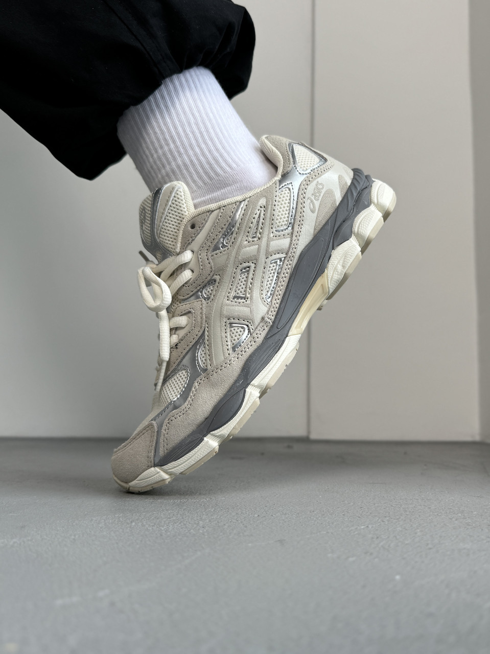 Кросівки чоловічі бежеві Asics Gel-NYC Beige Grey (15795), фото 1