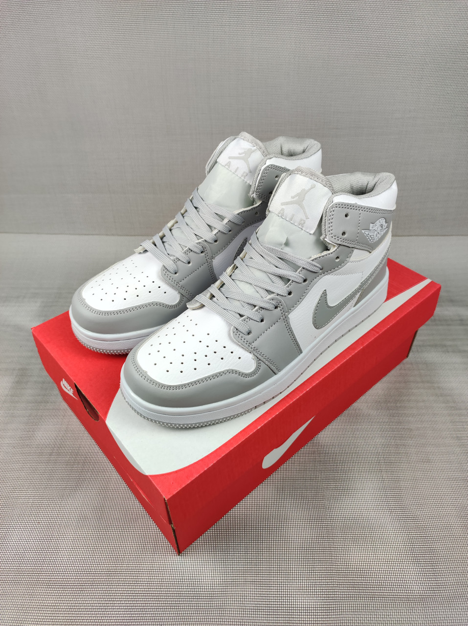 Кросівки Nike Air Jordan 1 Mid Light Smoke Gray Чоловічі 41-45