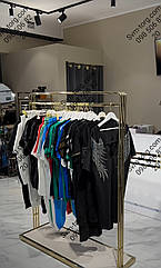 Стійка вішала для одягу