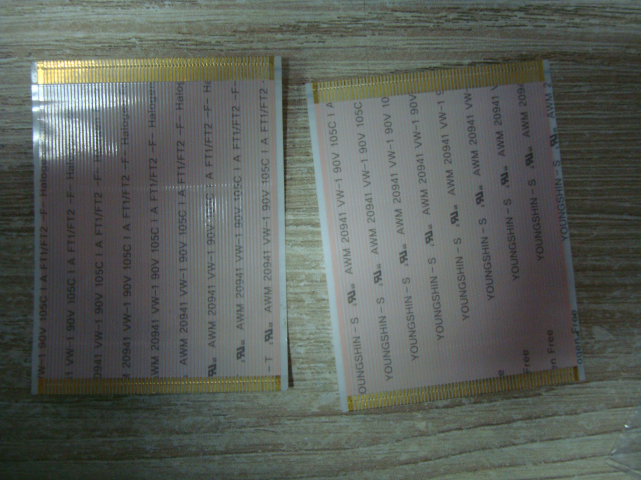 Шлейф YT2220J3 2684 YS2328C1