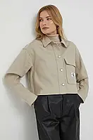 Urbanshop com ua Бавовняна сорочка Calvin Klein Jeans жіноча колір бежевий relaxed класичний комір РОЗМІРИ