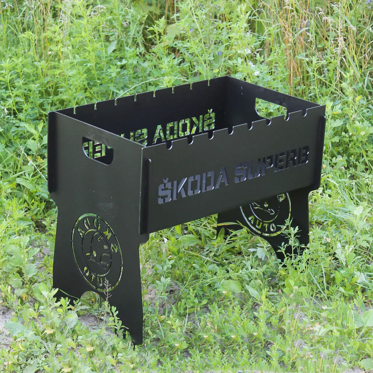 Мангал розбірний на 8 шт з індивідуальним гравіюванням - SKODA - у подарунок. Мангал для подарунка, фото 1
