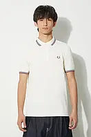 Urbanshop Бавовняне поло Fred Perry колір бежевий з аплікацією M3600.U41 РОЗМІРИ ЗАПИТУЙТЕ