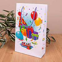 Пакет подарунковий паперовий глянцевий 26 х 17 х 9см, Білий з подарунками