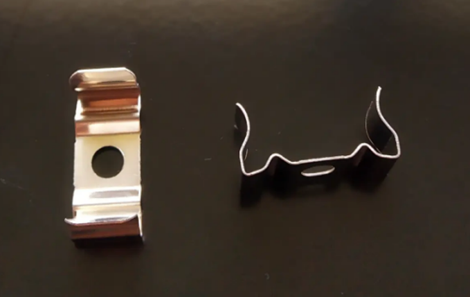 Кліпса для кріплення подвійного профілю (1шт) Код.57763, фото 1