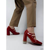 Туфли женские красного цвета из лакированной искусственной кожи на квадратном каблуке