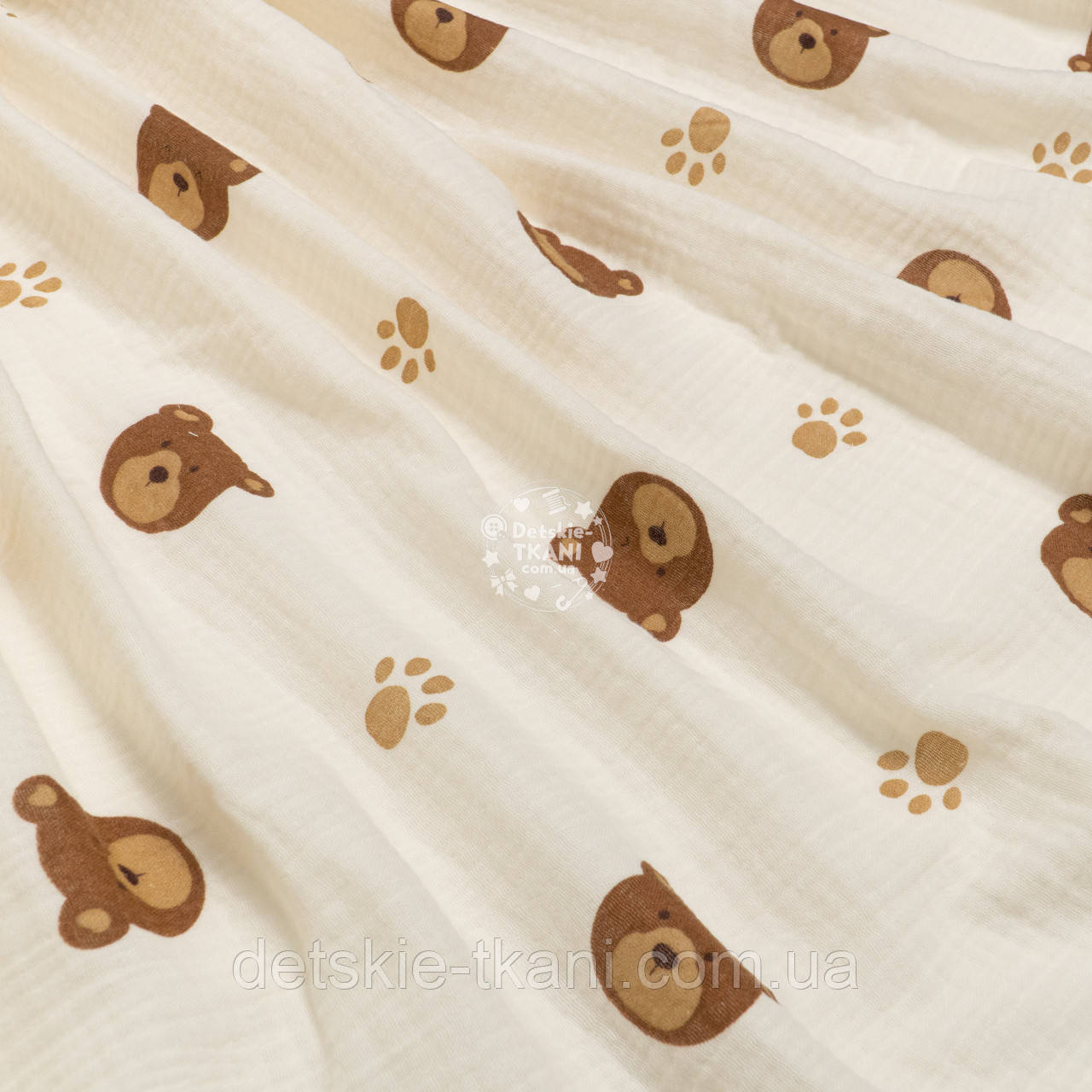 Двошаровий жатий муслін "Голови ведмедиків і лапки на ванільному тлі", ширина 135 см, фото 1
