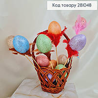Набор цветных яиц с перьями на деревянной палочке 6 шт 4х6х23см