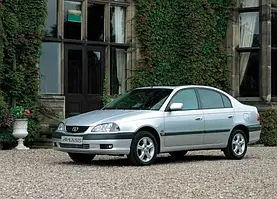 Toyota Avensis T22 '98-03