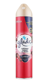 Освіжувач повітря Glade Luscious Cherry and Peony Air Freshener 300 мл.