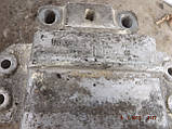 Фольксваген Passat B6 подушка двигуна ліва 3С0199555, фото 4
