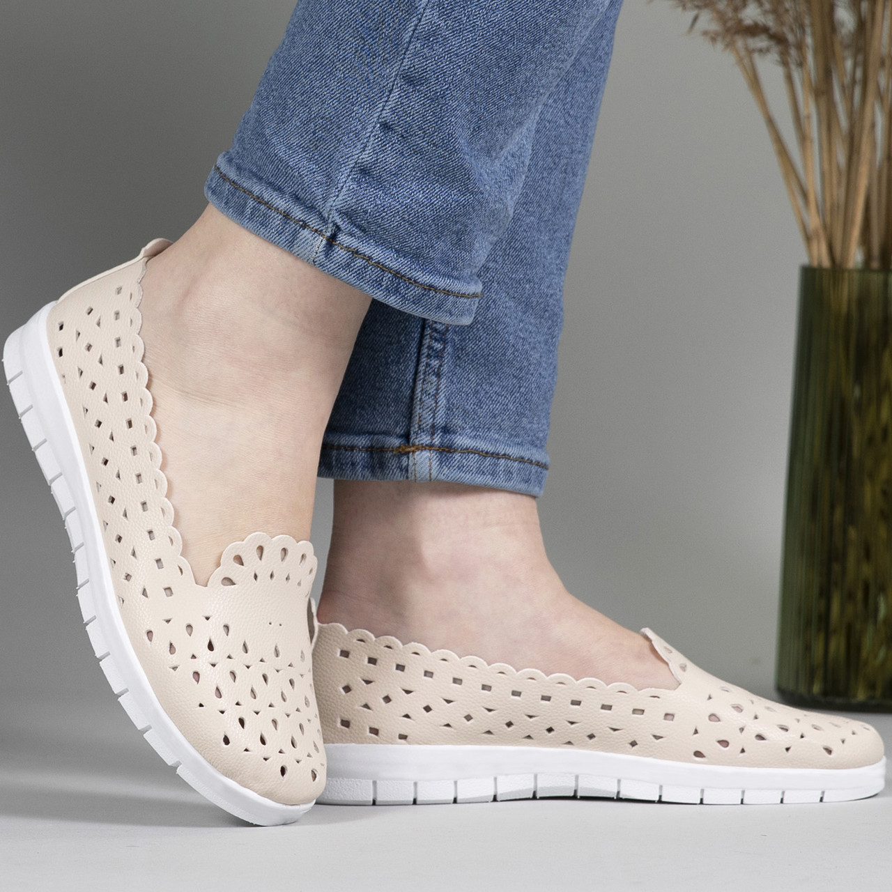 Жіночі мокасини на літо з шкіри бежеві