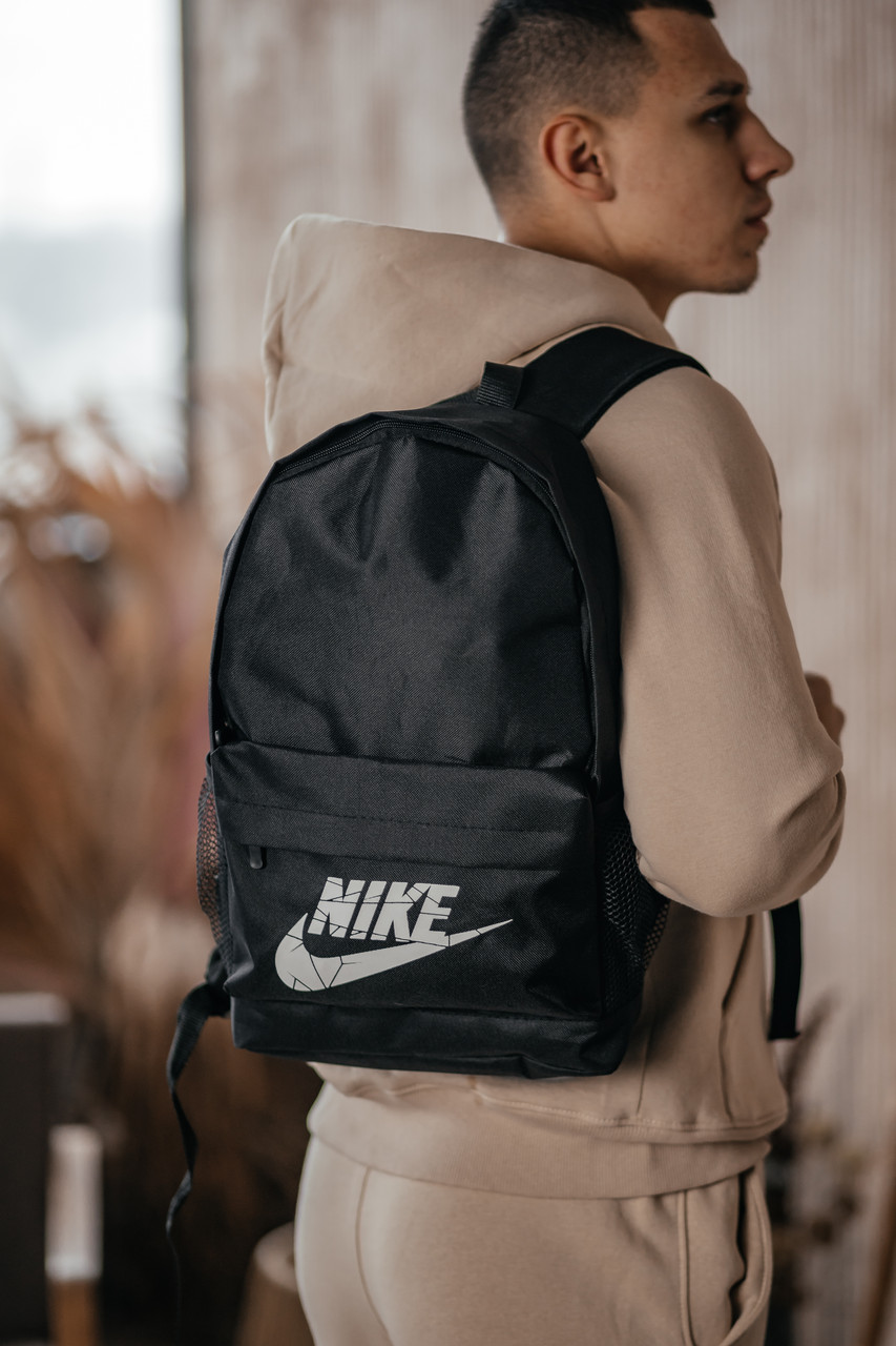 Рюкзак чоловічий чорний Nike, молодіжний стильний рюкзак, спортивний рюкзак для чоловіків