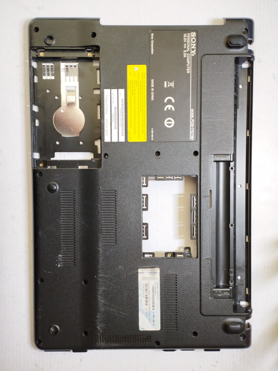 Sony VAIO PCG-71C11 VPCEL Корпус D (нижня частина корпусу) 39.4MQ01.005 б/у