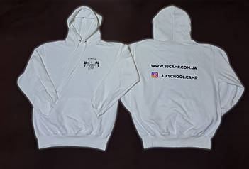 Біла кофта з логотипом