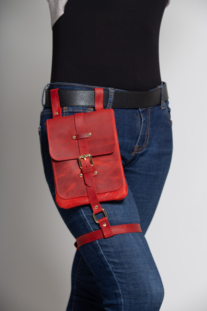 Женская кожаная сумка на ногу Bag -4 красная CLOVER - фото 1 - id-p2167500857