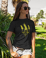 Женская футболка Mishe Патриотическая с гербом 44 Черный (200289) NX, код: 7952055