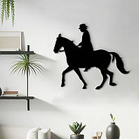 Современная картина на стену, декоративное панно из дерева "Всадник на коне", стиль лофт 30x35 см