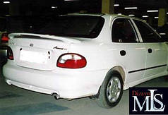 Бічні спідниці Спорт  під фарбування  для Hyundai Accent 1994-1999 рр