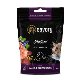 М'які ласощі для стерилізованих котів Savory Cat Sterilised Soft Snack з ягням та чорницею 50г