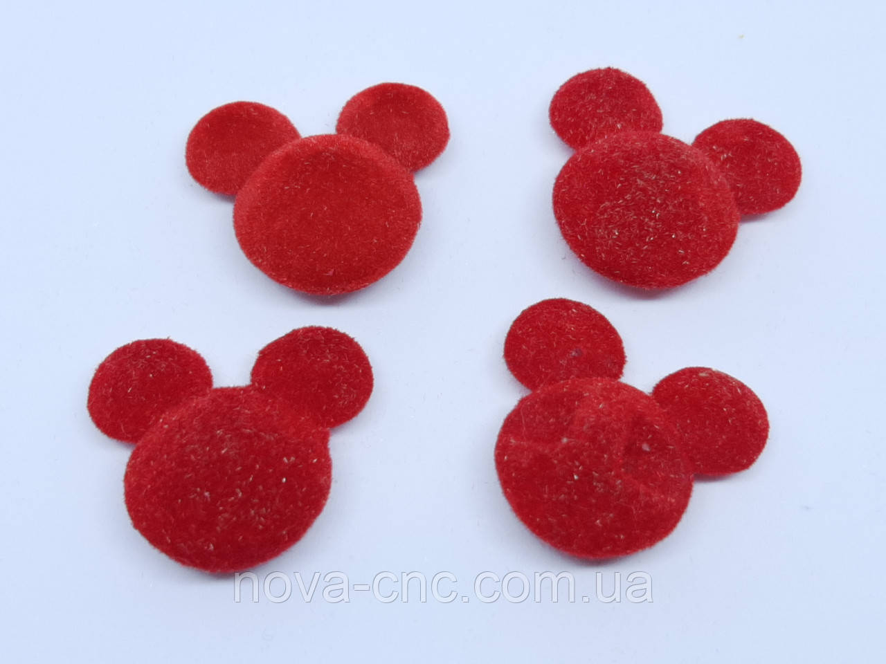 Намистини-ґудзики з напиленням флок червоний "Міккі Маус" 18 шт