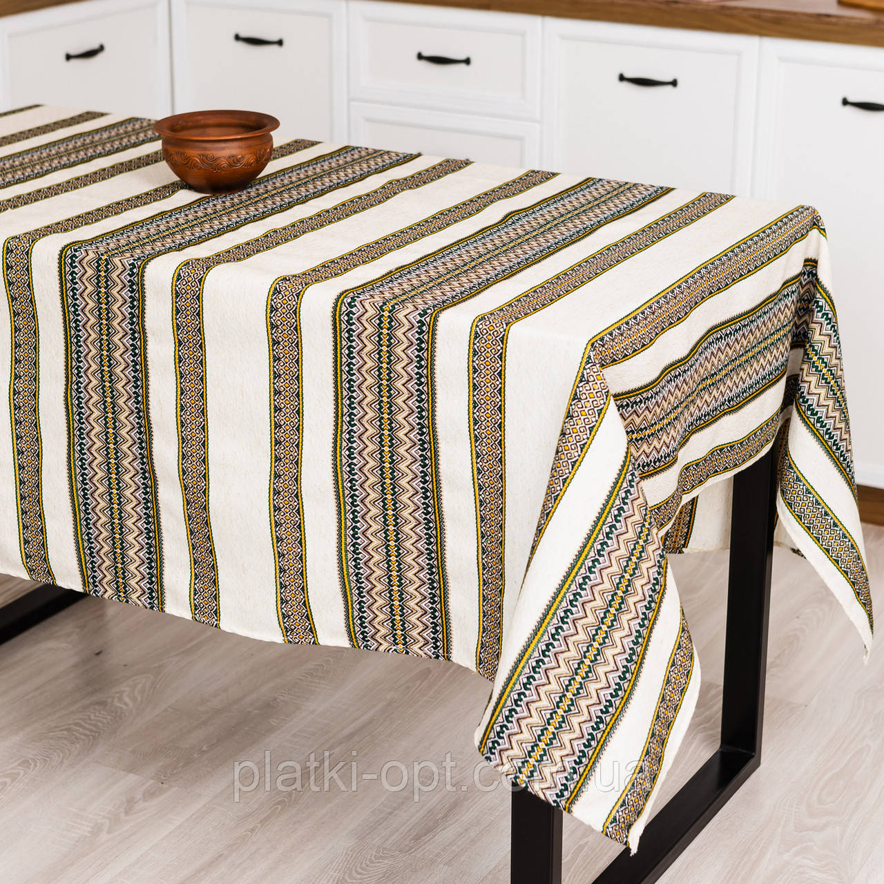 Скатертина вишита з українським орнаментом 2.2м х 1.5м (рнд1-131-22), фото 1