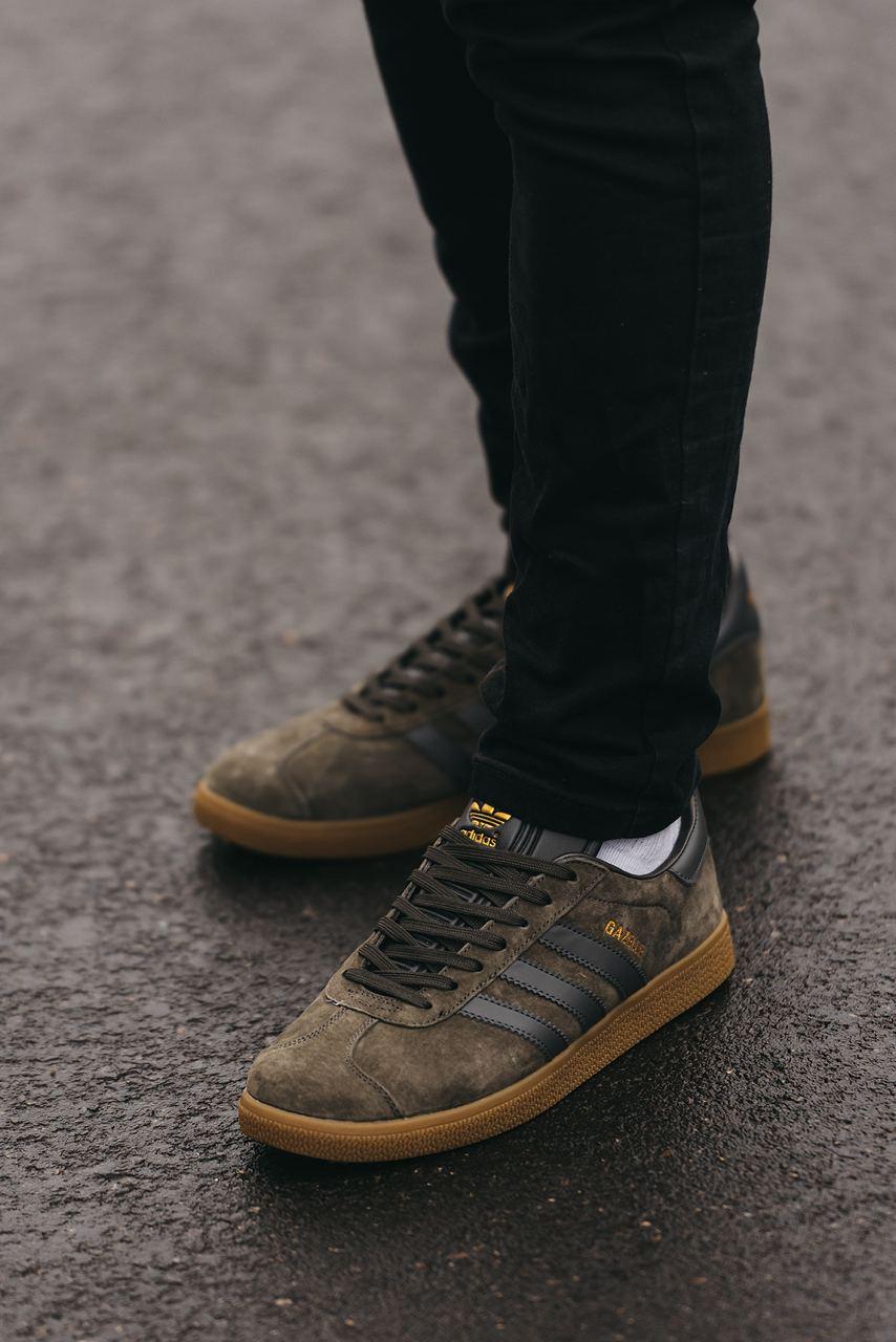 Модні чоловічі кросівки Adidas Gazelle коричневого кольору, стильні зручні кеди адідас із натуральної замші