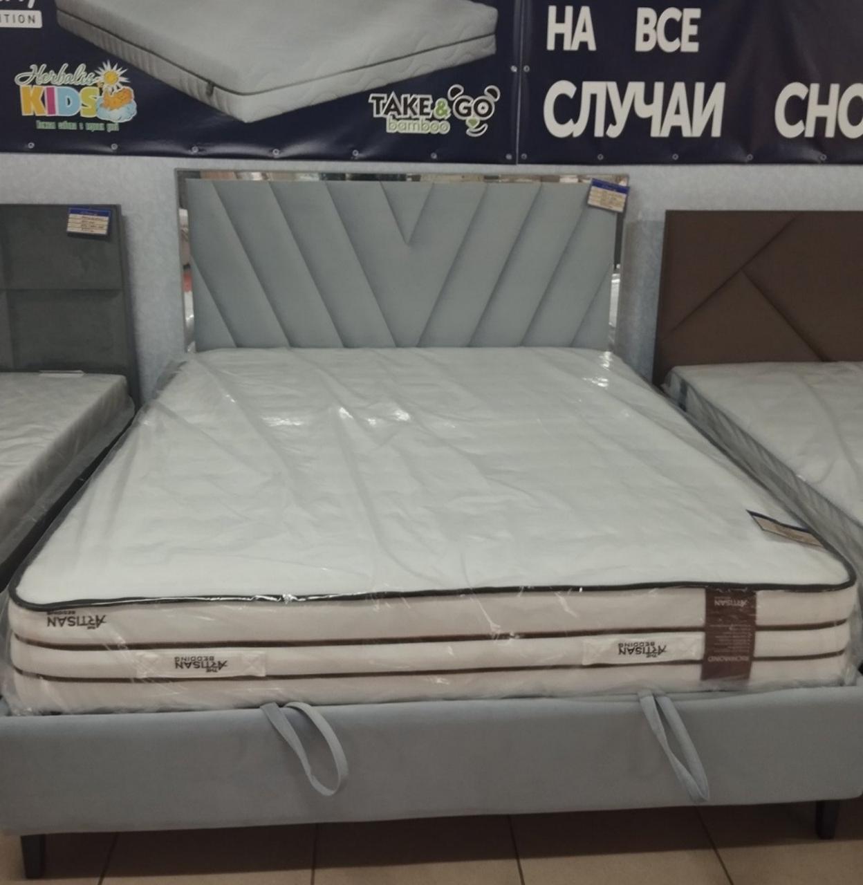 Ліжко дерев'яне з під'йомним механізмом