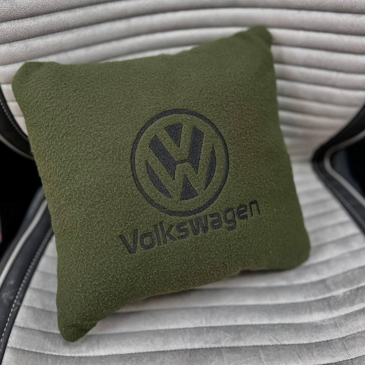 Подушка в машину з логотипом авто Volkswagen