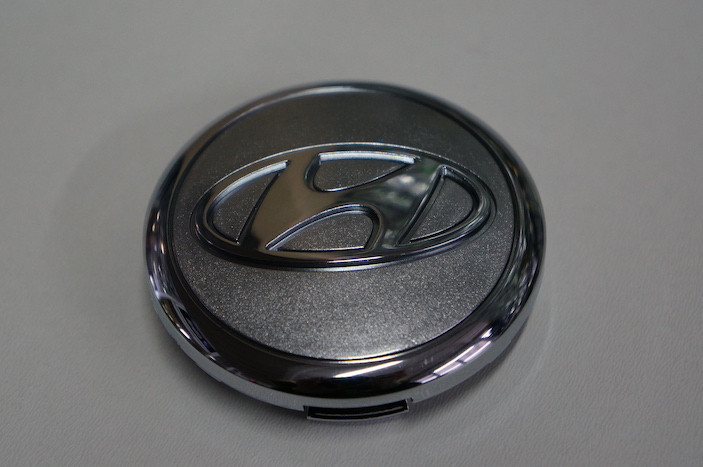 Оригінальний ковпачок на литі диски Hyundai/хром 59x65 mm (1 шт) 529602H80023