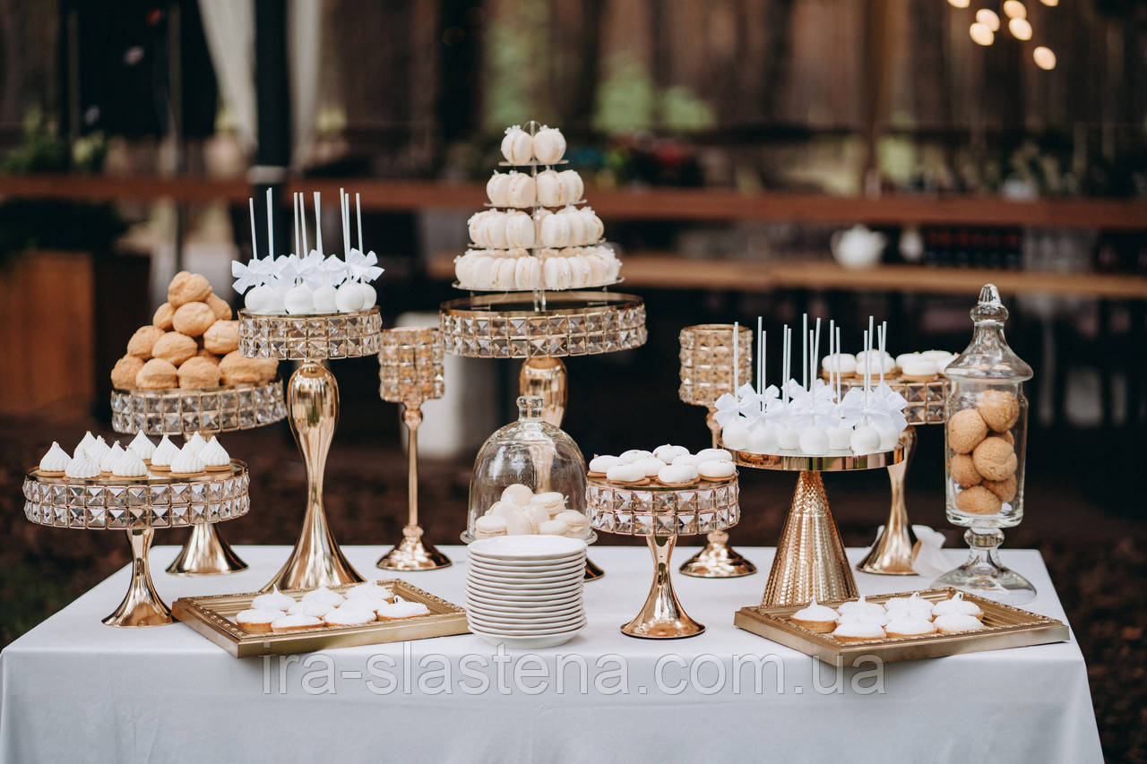 Весільний Кенді бар СОЛОДОЩІ (Candy Bar) у золотому кольорі