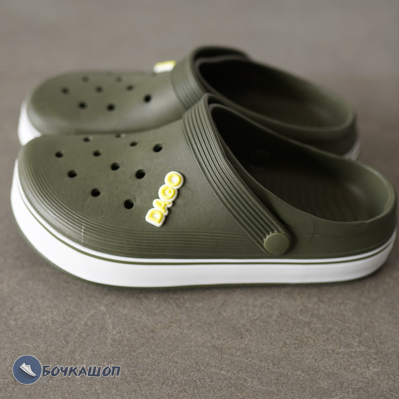 Жіночі крокси кольору хакі