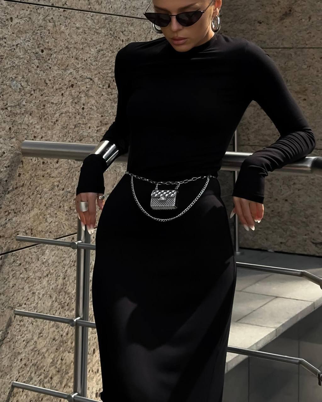 Жіноча тепла чорна повсякденна сукня, що обтягує довга з рукавом