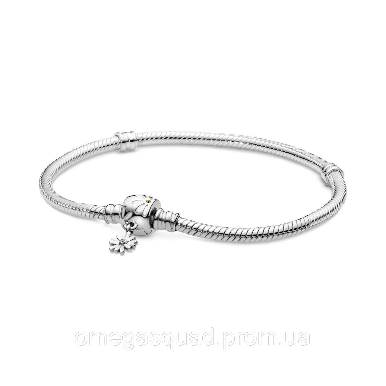 Серебряный браслет Pandora Moments Маргаритка 598776C01 23 LW, код: 7360127 - фото 1 - id-p2170591625