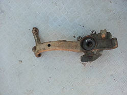 Поворотний кулак правий (цапфа) A6 C5