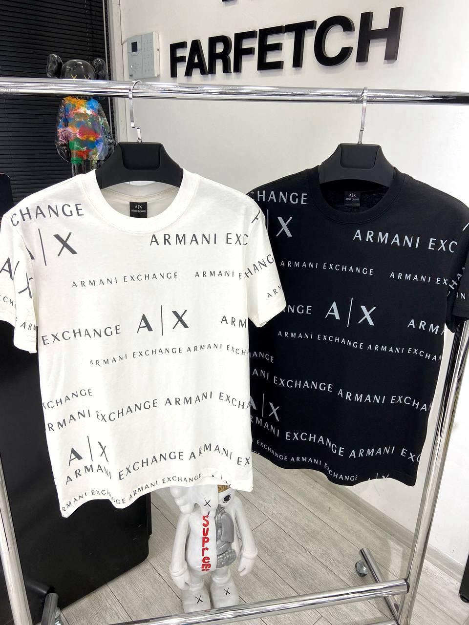 Чоловіча футболка EMPORIO ARMANI D11930 чорна S, М