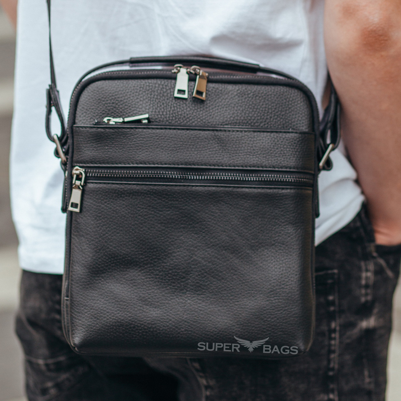 Шкіряна чоловіча чорна сумка Tiding Bag 412572