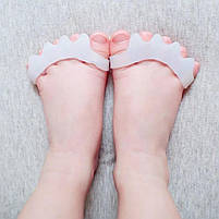 Коректор пальців стопи дитячий. Силіконовий міжпальцевий коректор розділювач пальців для дітей білий 1 пара, фото 7