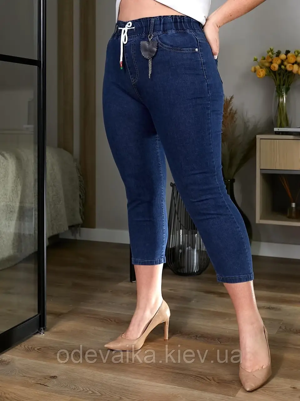 Жіночі джинсові капрі сині у великих розмірах 50-60