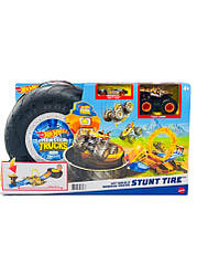 Hot Wheels Ігровий набір Hot Wheels "Трюки в шині" Monster Trucks