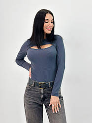 Трикотажна кофтинка з розрізом на грудях "Kiss" оптом I Батал